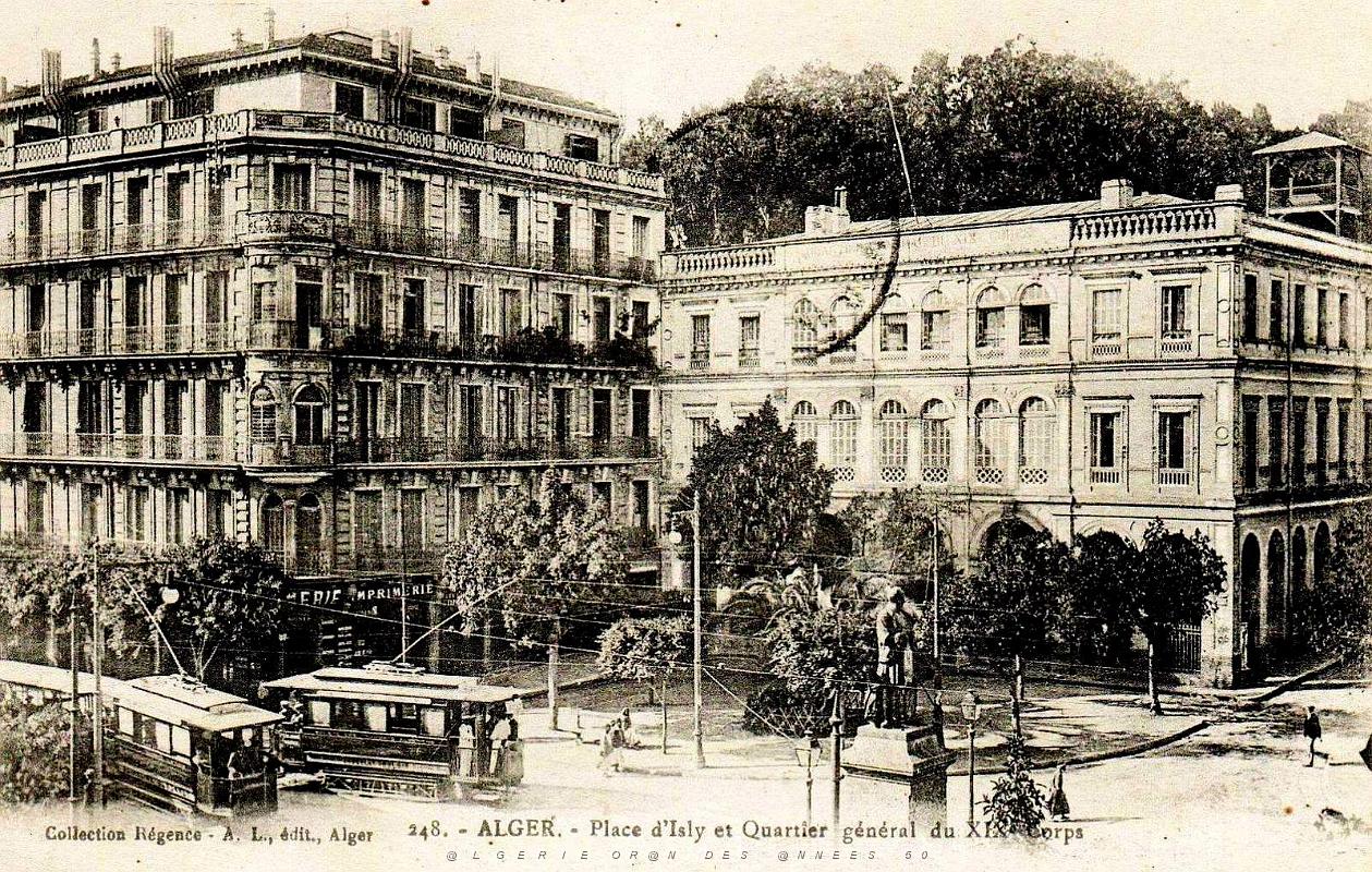 Alger - Place d'Isly - Quartier General du XIXe Corps - 1918.jpg